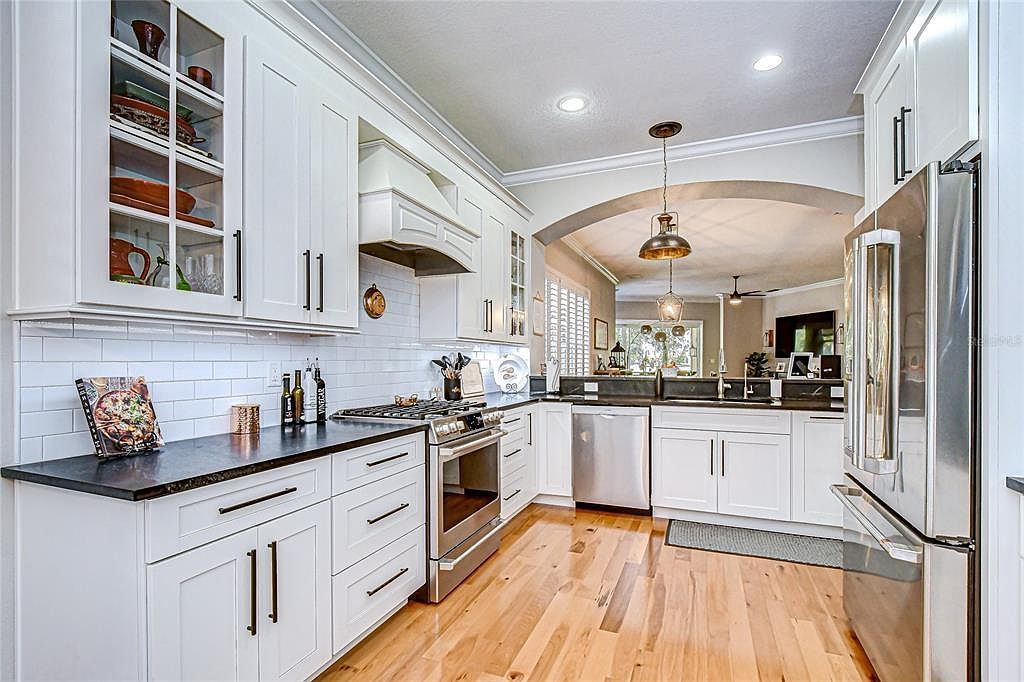 5130 Fairway One Dr Valrico, FL 33596 | Single Family