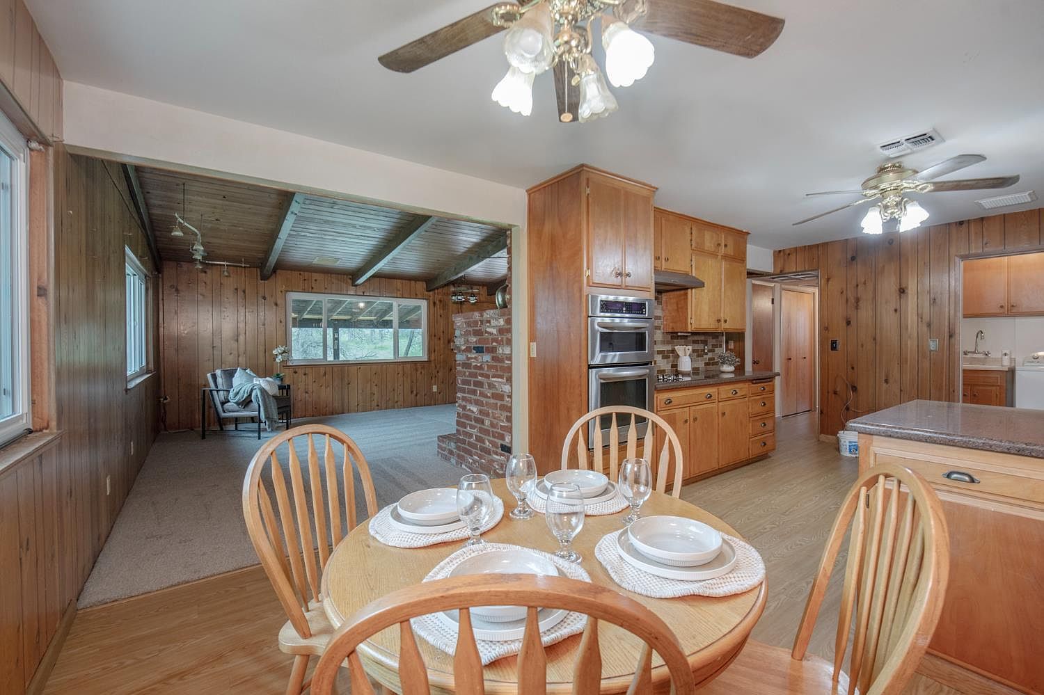 21256 Tollhouse Rd Clovis, CA 93619  | Single Family