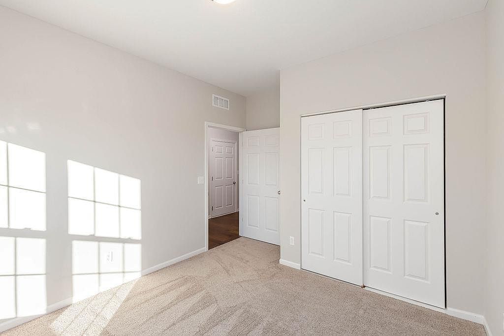 12218 N Rhode Ct Kansas City, MO 64163  | Single Family