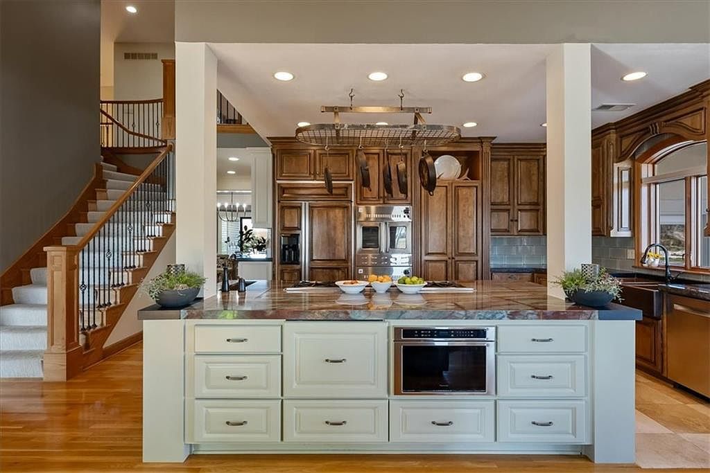 12517 S Harris Rd Lees Summit, MO 64086  | Single Family