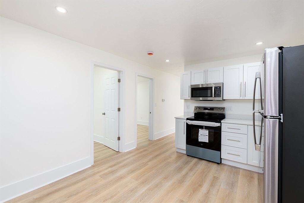 48 Esther St Worcester, MA 01607  | Multi Family