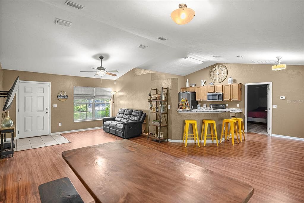 26 Bay Place Run Ocklawaha, FL 32179 | Single Family