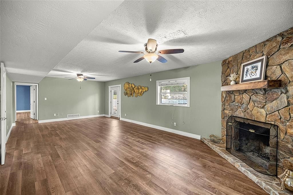 2401 SE 26th St Ocala, FL 34471  | Single Family