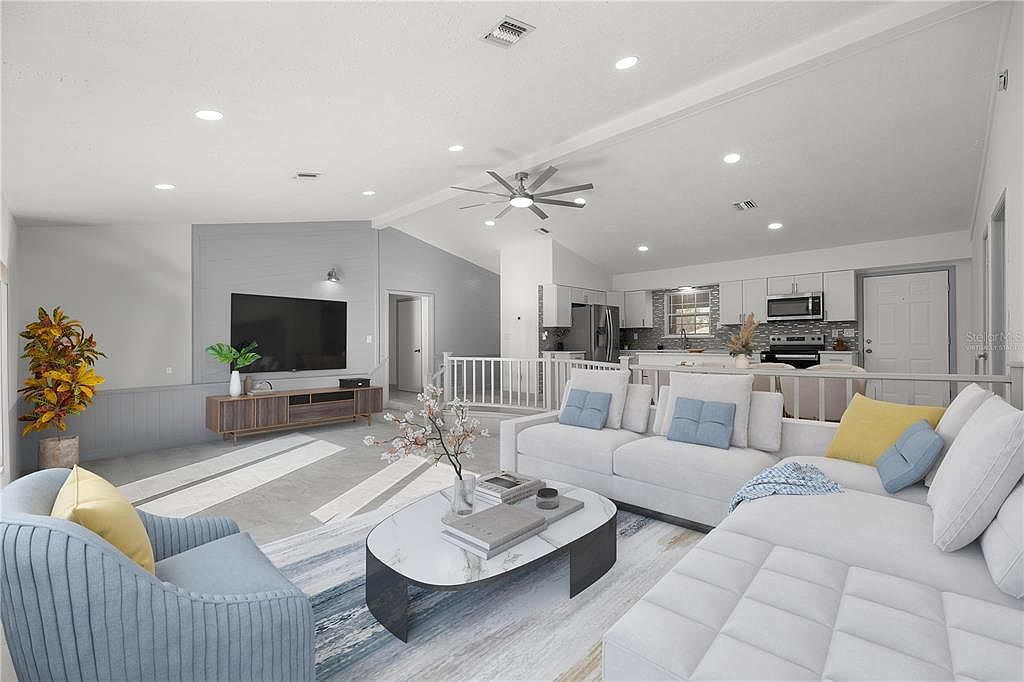 11921 SE 169th Avenue Rd Ocklawaha, FL 32179 | Single Family