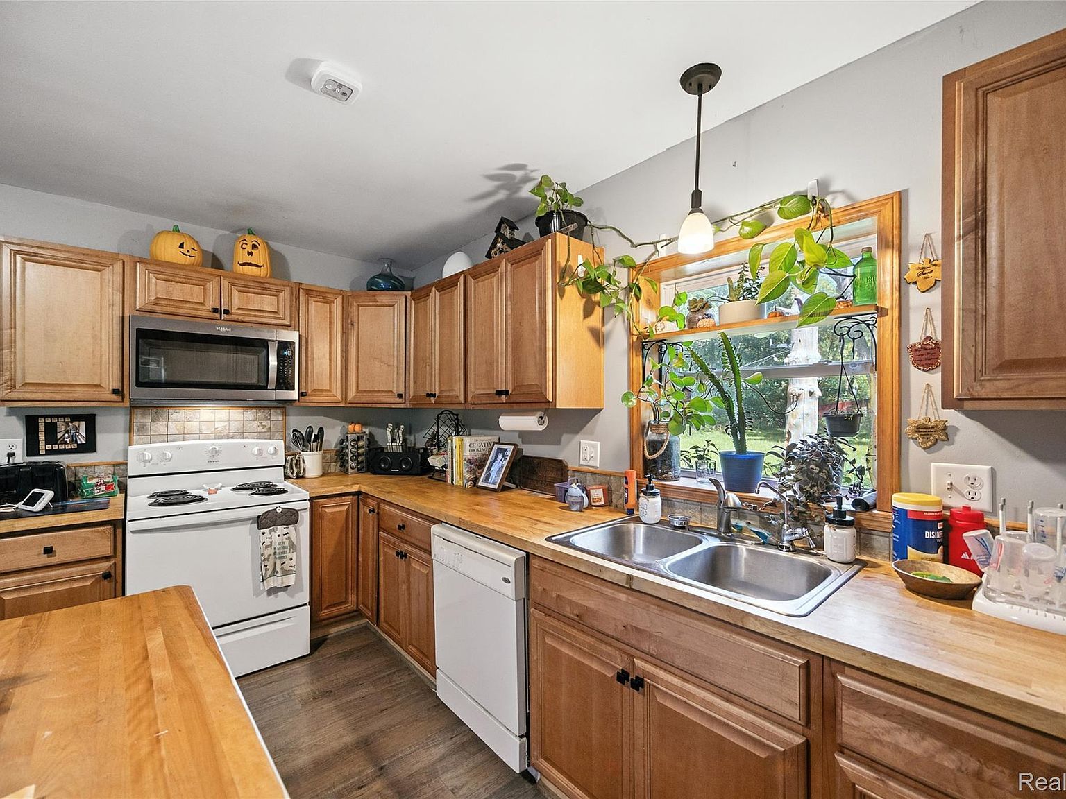 7604 Imlay City Rd Avoca, MI 48006 | Single Family