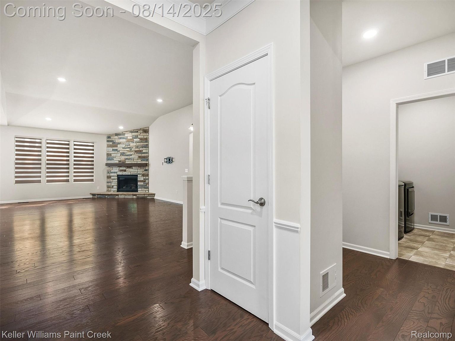 42600 Arbor Dr Clinton Township, MI 48038  | Condominium