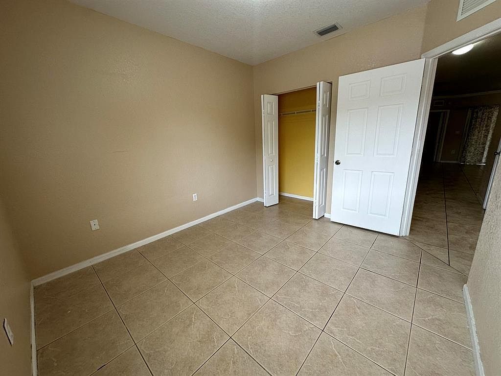 1091 Golden Lakes Blvd APT 422 West Palm Beach, FL 33411 | Condominium