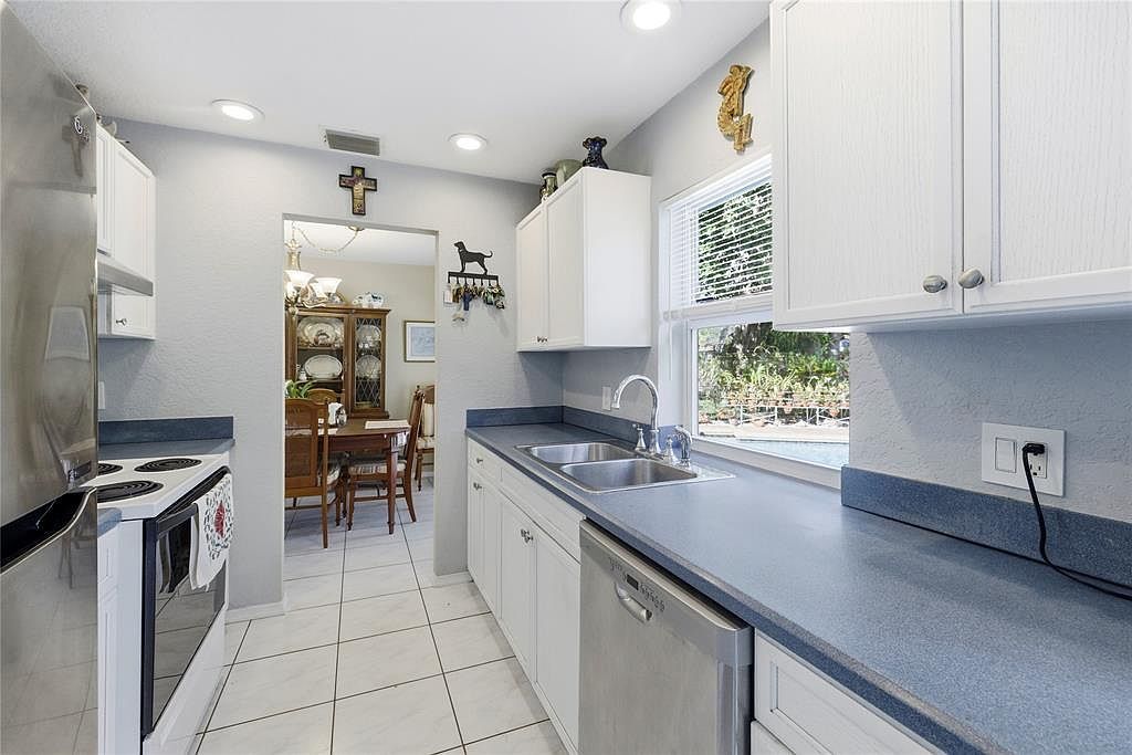 5551 SW 8th St Margate, FL 33068  | Single Family