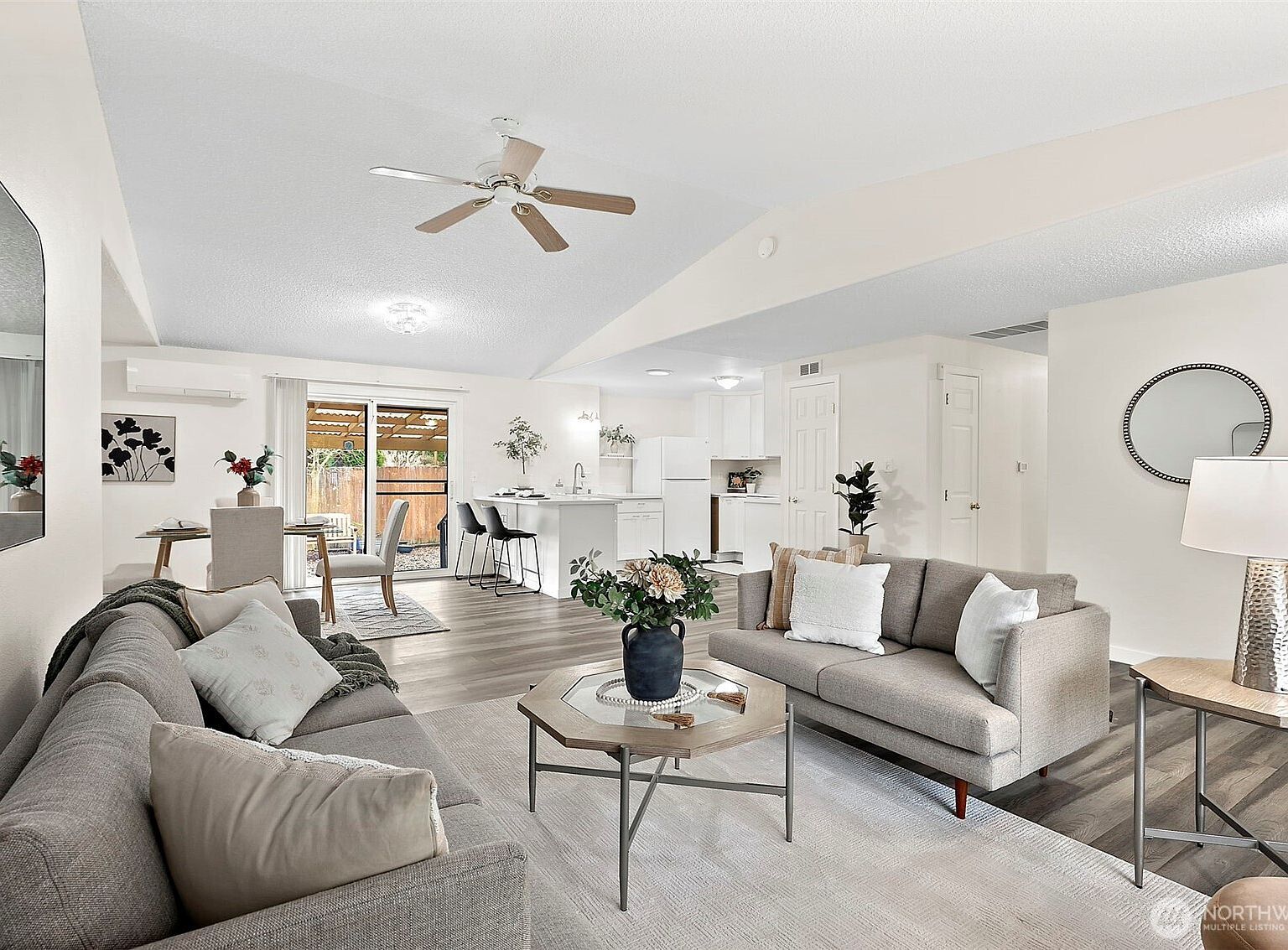 1117 17th St SW Puyallup, WA 98371  | Single Family