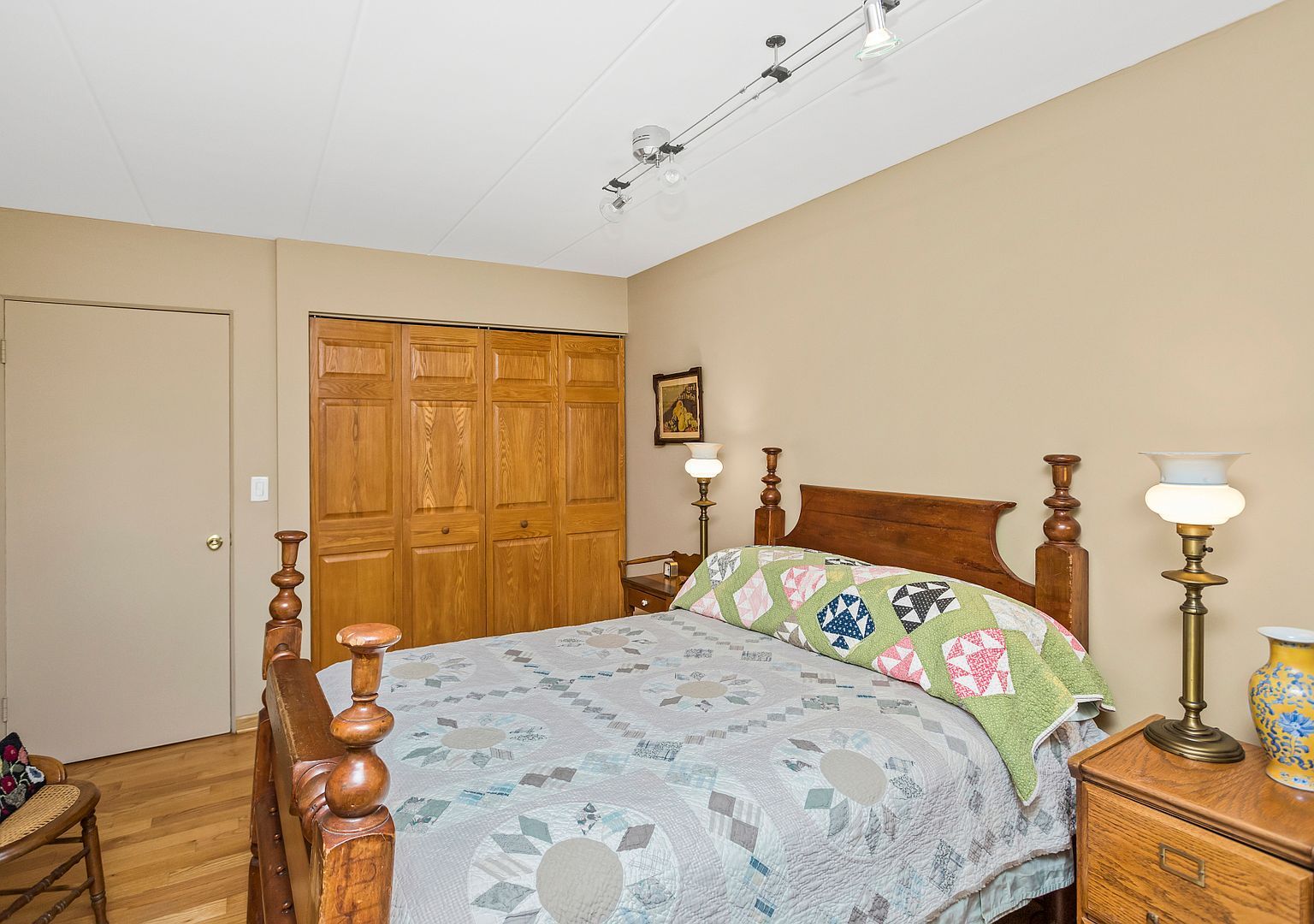 224 S Oak Park Ave APT 4B Oak Park, IL 60302 | Condominium