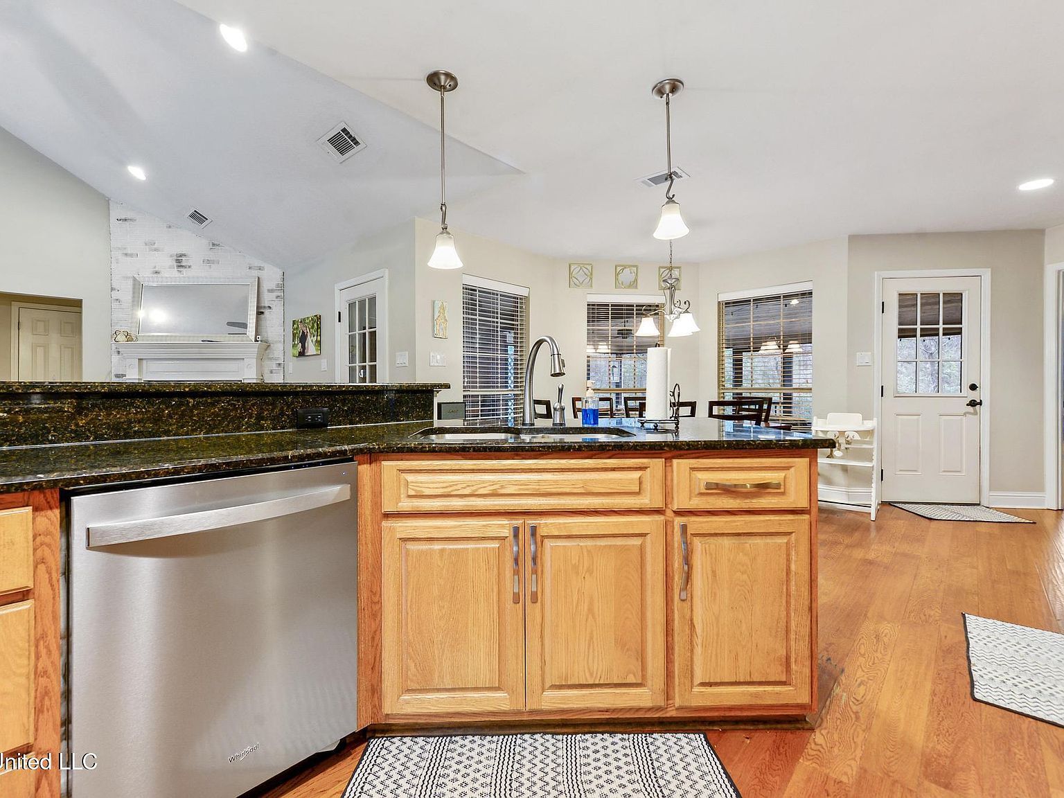 25132 Hillbrooke Ln Pass Christian, MS 39571  | Single Family