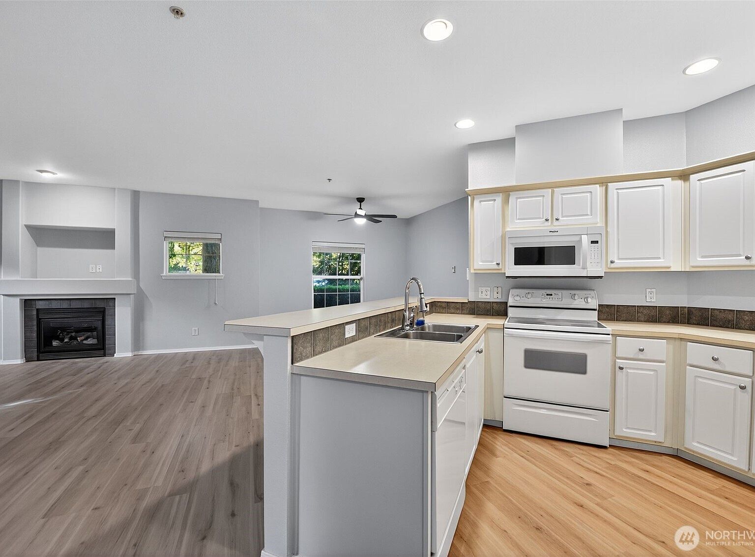 1680 Kennedy Pl #A-4 Dupont, WA 98327  | Condominium