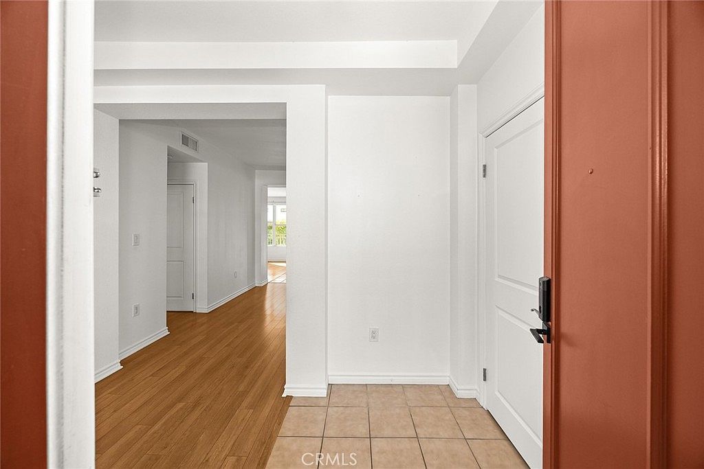 83 E Commonwealth Ave Unit 3C Alhambra, CA 91801  | Condominium