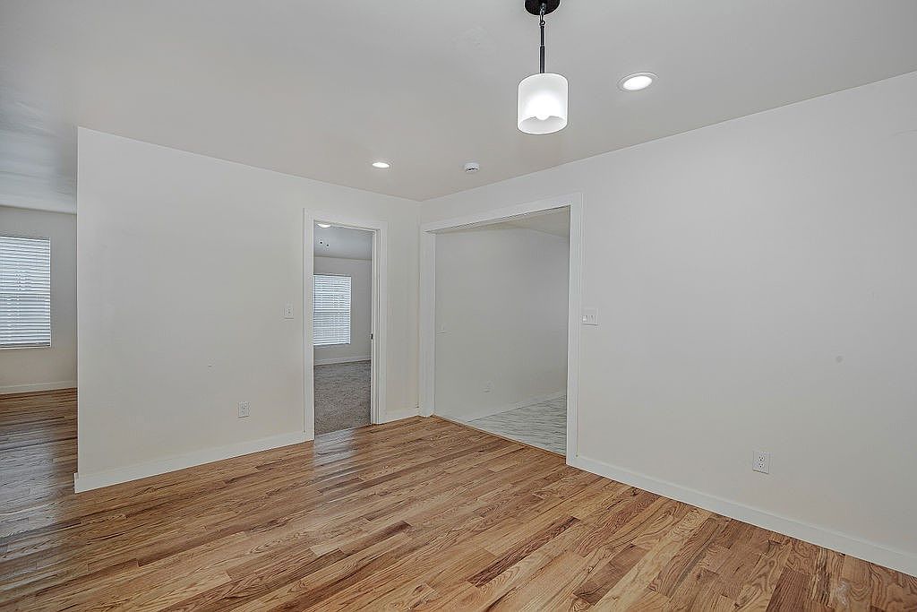 213 NE 29th St Grand Prairie, TX 75050 | Single Family