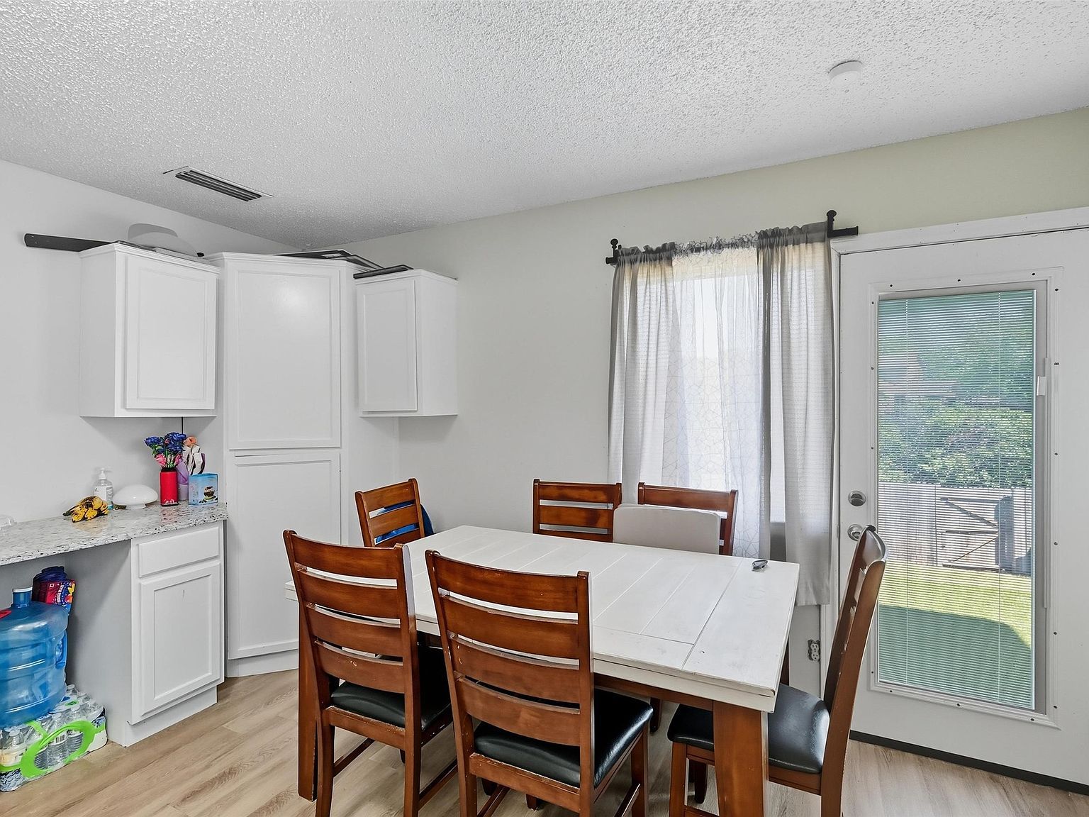 801 Via Avenida Mesquite, TX 75150  | Single Family