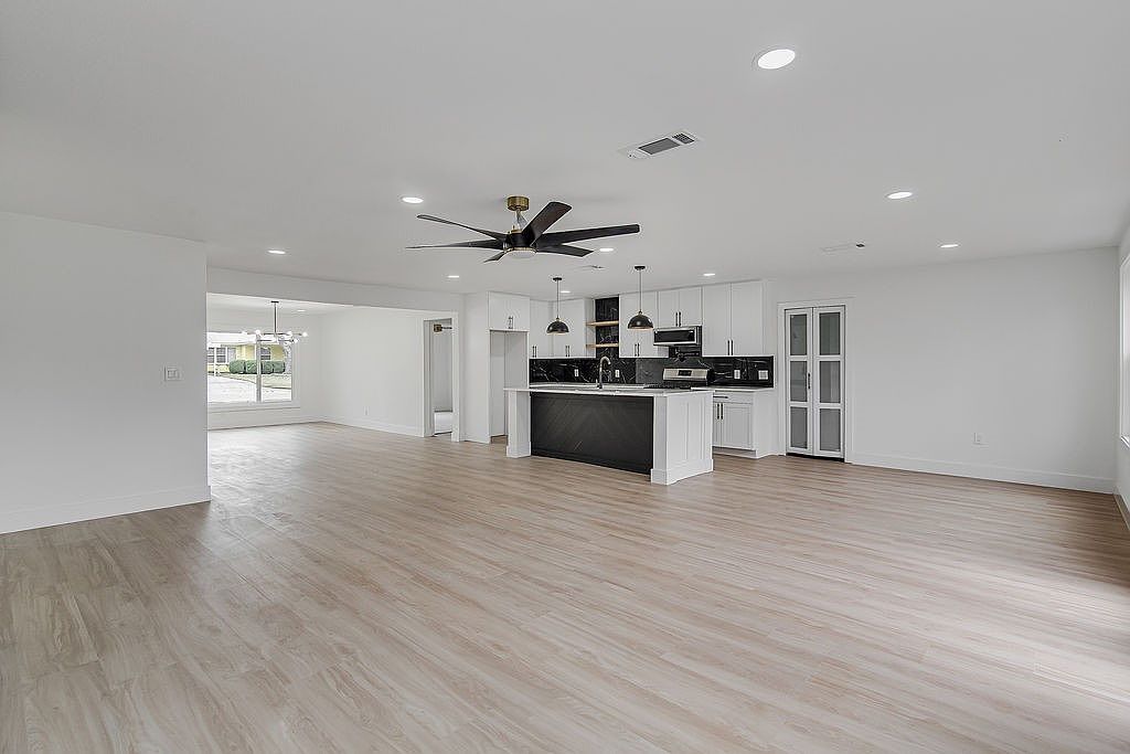 3549 Holder St Richland Hills, TX 76118  | Single Family