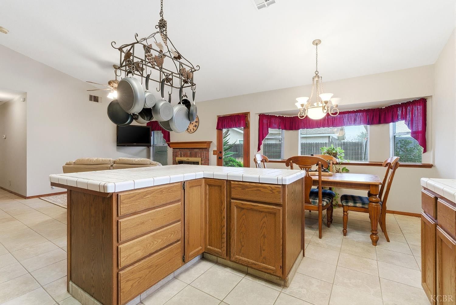 968 Lakewood Dr Hanford, CA 93230  | Single Family