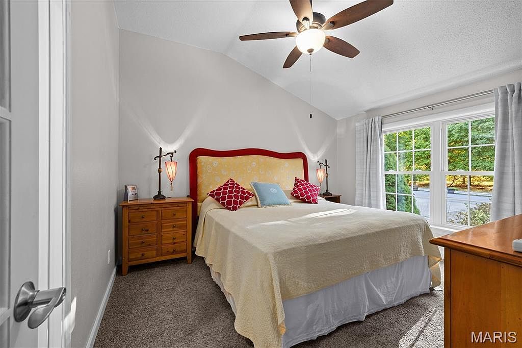 671 Glen Crossing Rd Glen Carbon, IL 62034  | Single Family