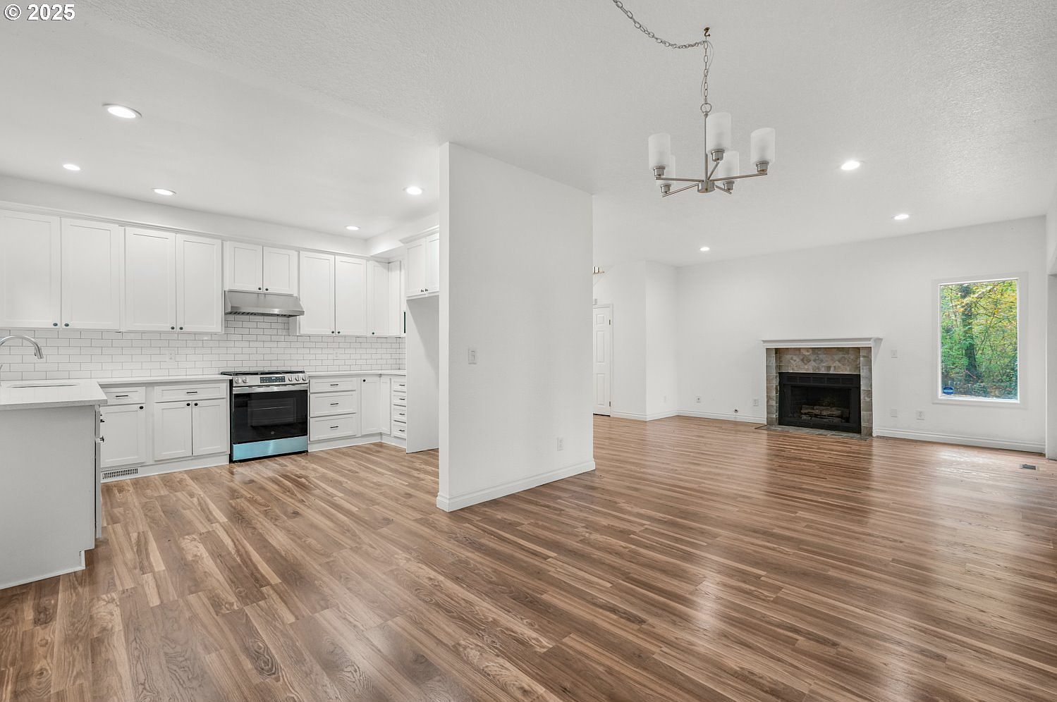 6817 SE 144th Ave Portland, OR 97236  | Single Family