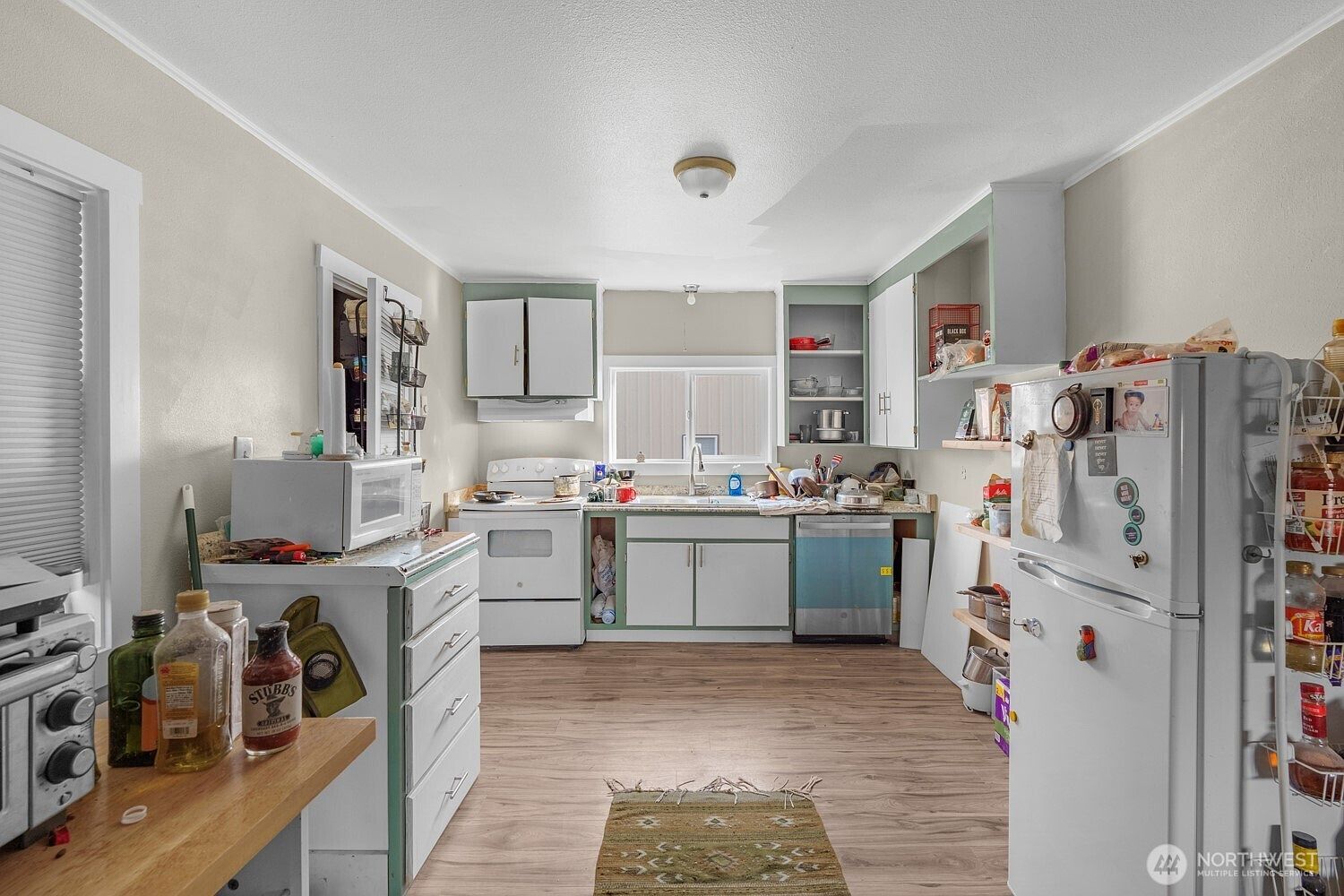 324 28th Ave Longview, WA 98632  | Single Family