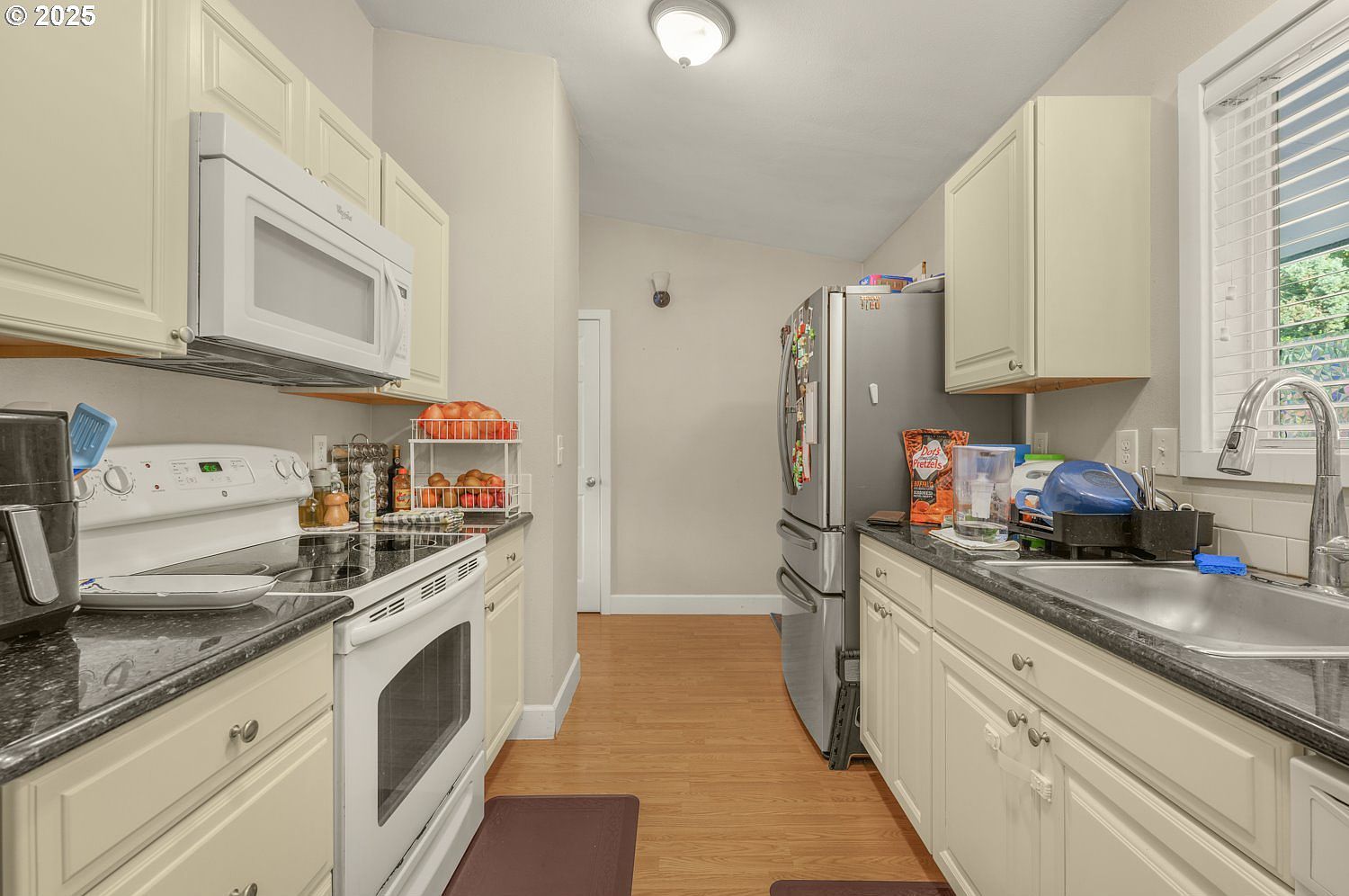 10090 SW Beaverton Hillsdale Hwy APT 13 Beaverton, OR 97005 | Condominium