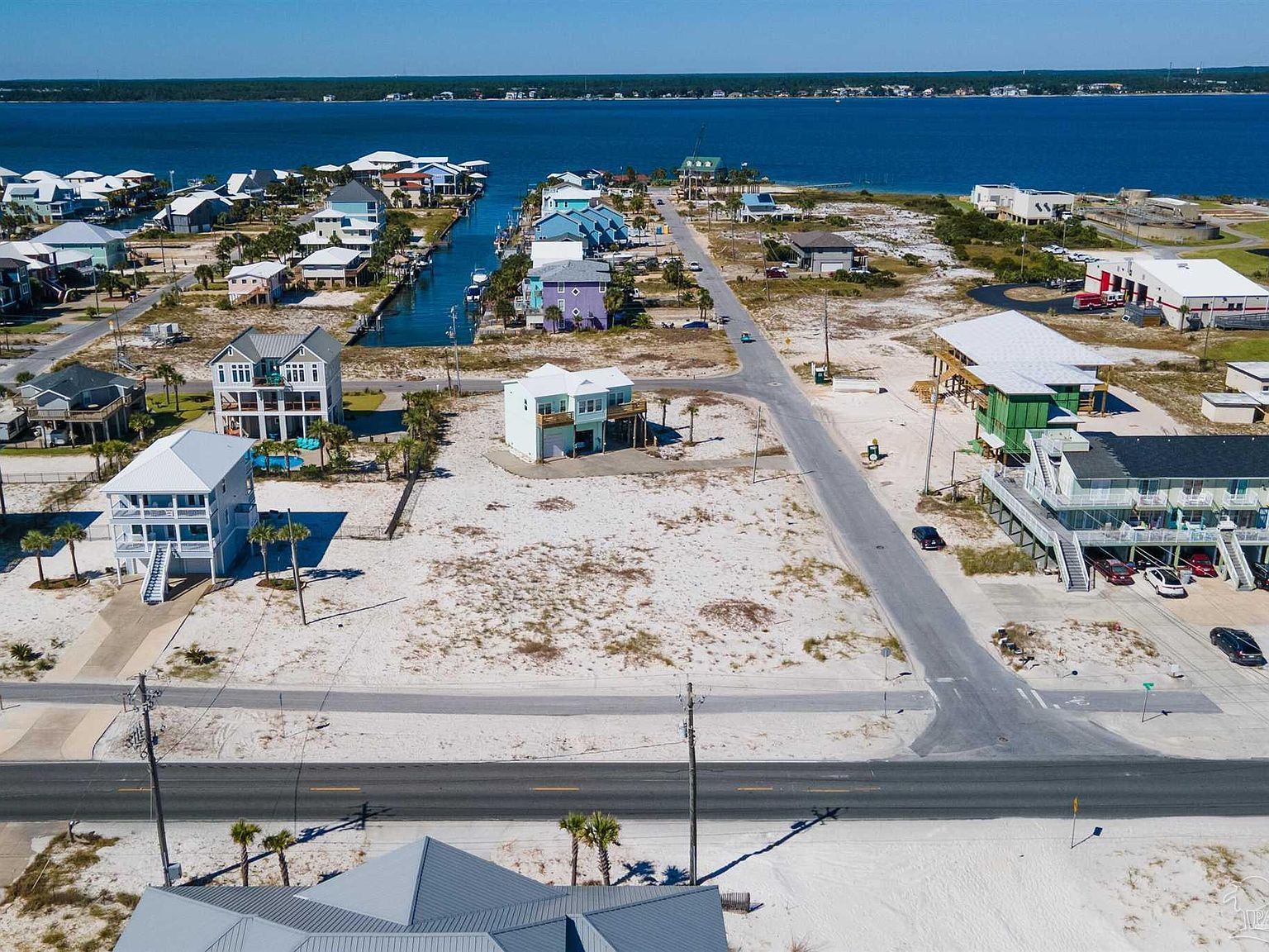 8212 Gulf Blvd Navarre, FL 32566  | Single Family