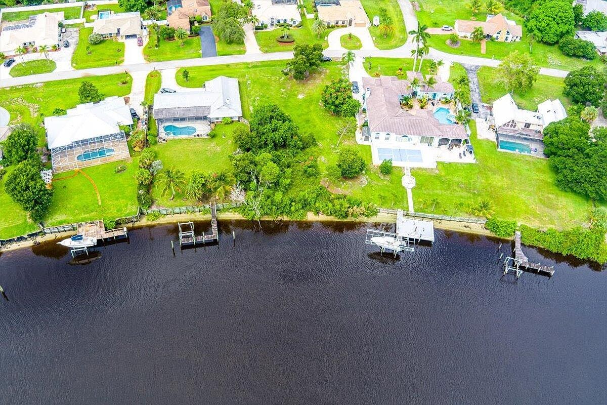 733 SE Hidden River Dr Port Saint Lucie, FL 34983  | Land/Lot