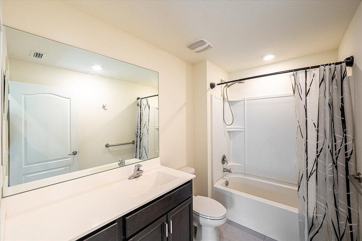 900 Bent Creek Dr Fort Pierce, FL 34947 | Single Family