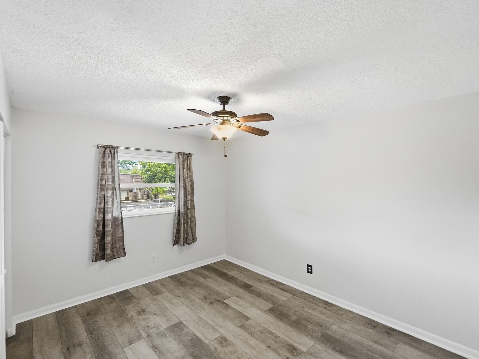 1166 6th Ave APT B8 Vero Beach, FL 32960  | Condominium