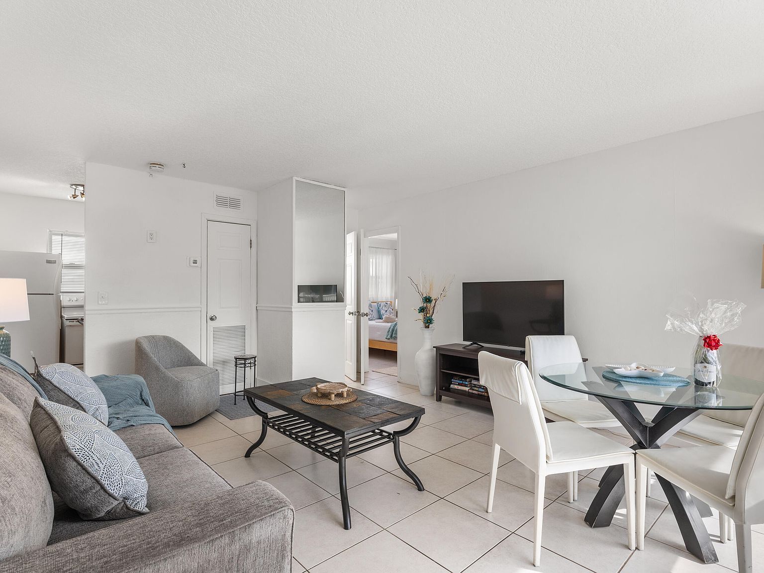 3225 NE 16th St #19A Pompano Beach, FL 33062  | Condominium