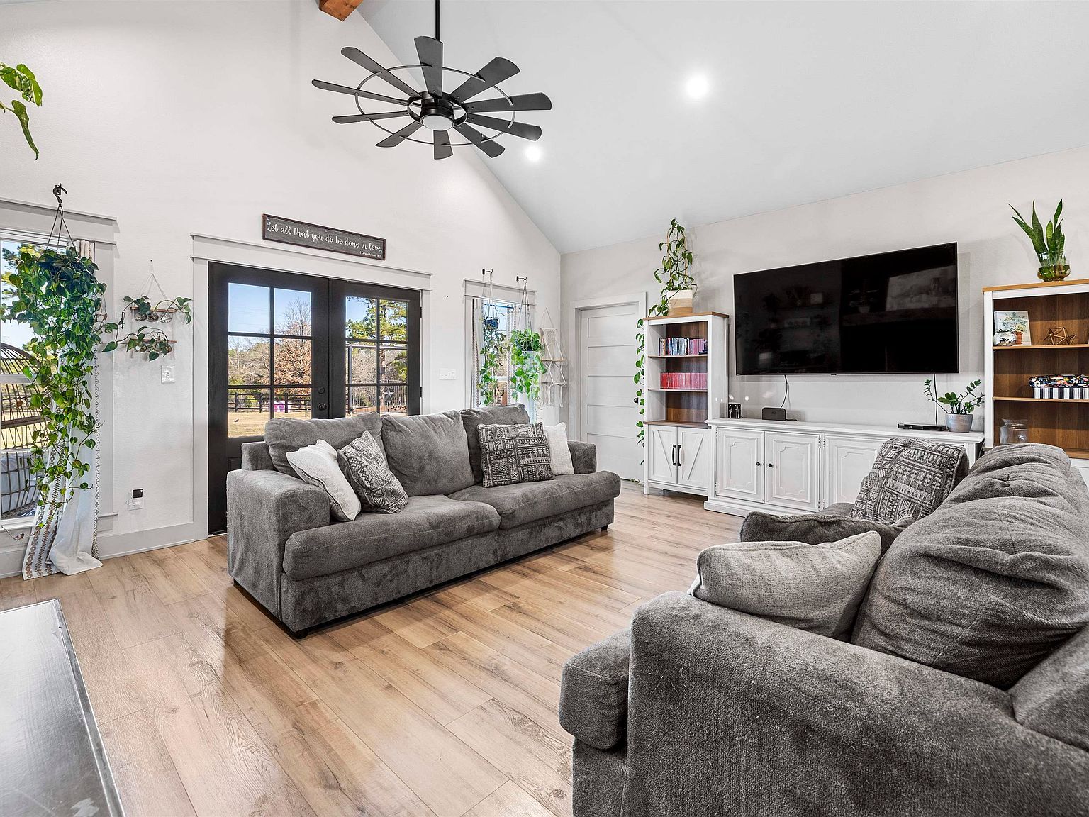 3499 Silk Tree Rd Gilmer, TX 75645 | Single Family