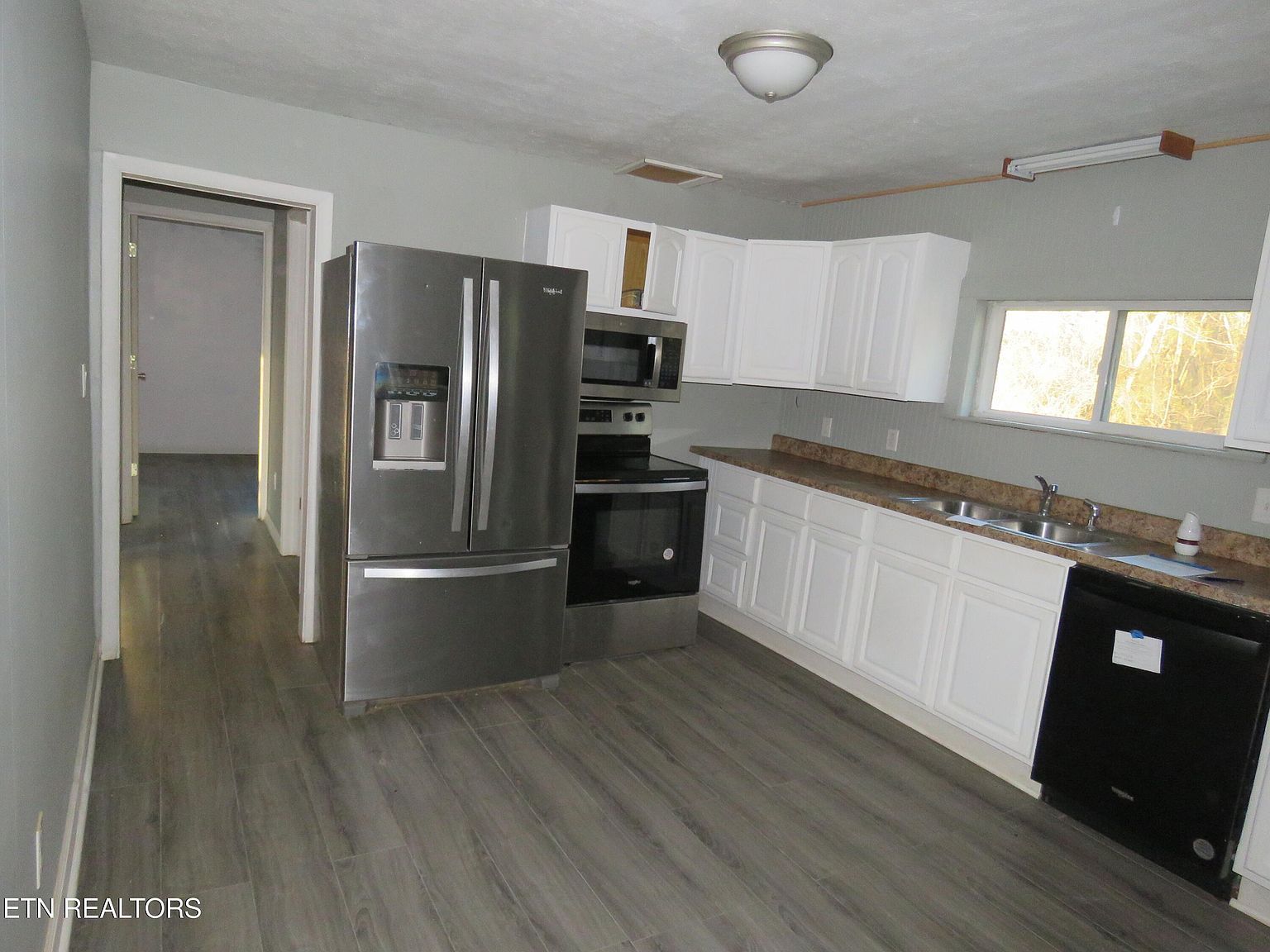 218 Lee Vlg Harriman, TN 37748 | Single Family