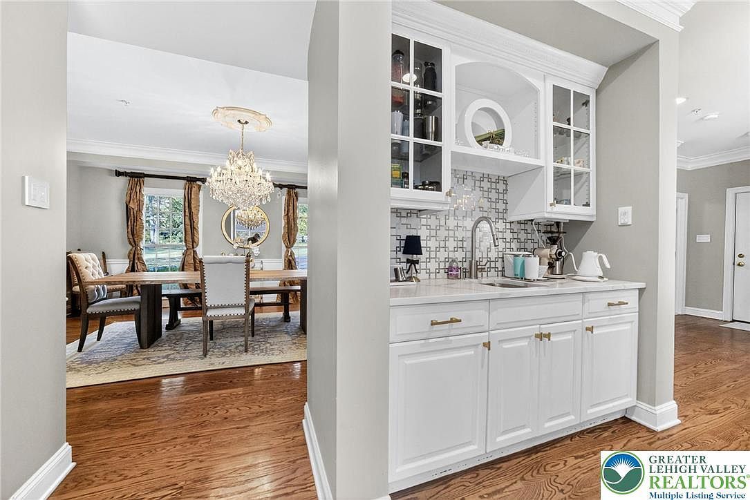 5765 Valley Stream Dr Doylestown, PA 18902  | Single Family