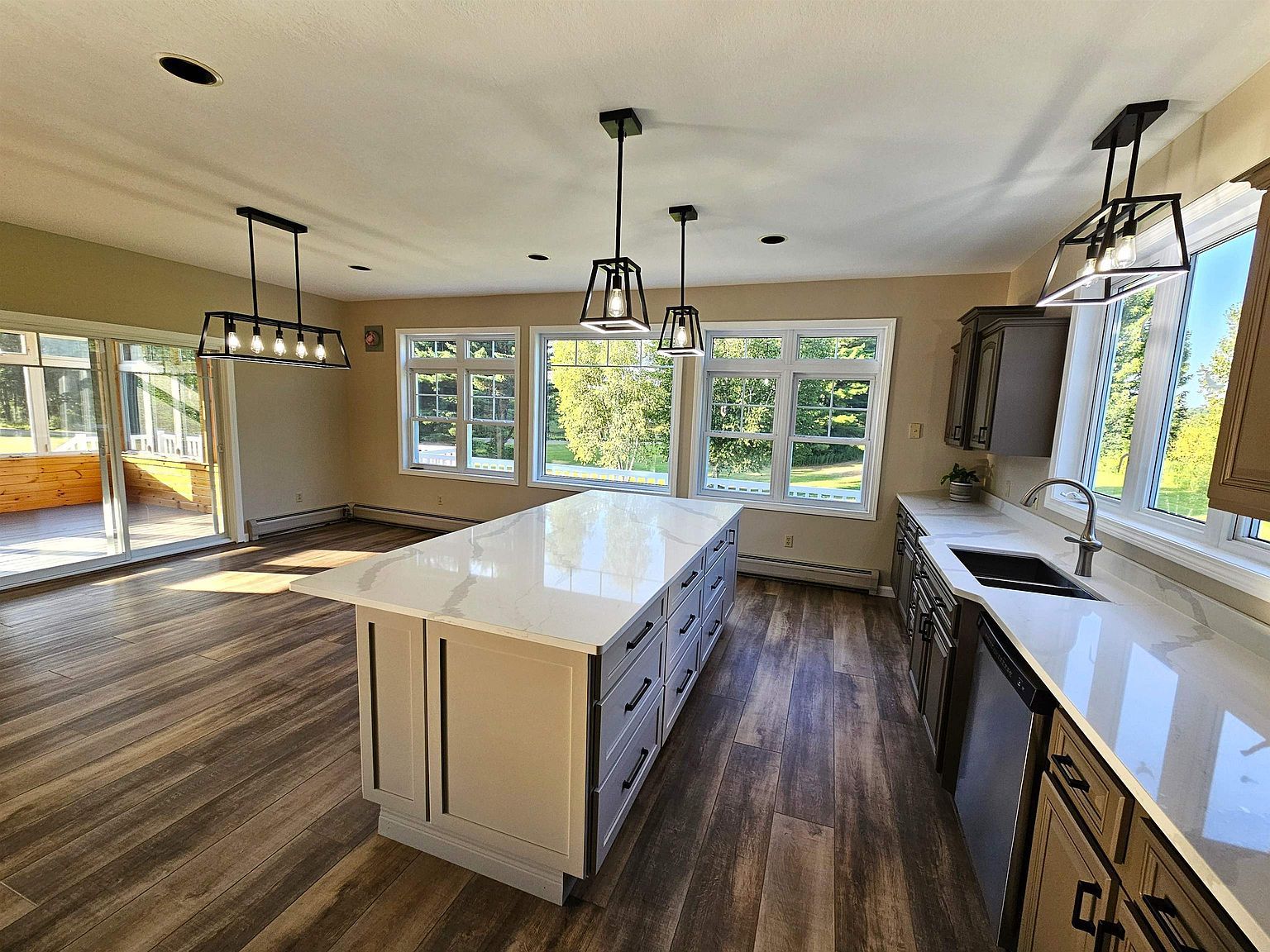 53 Lakewood Dr Newport, VT 05855  | Single Family