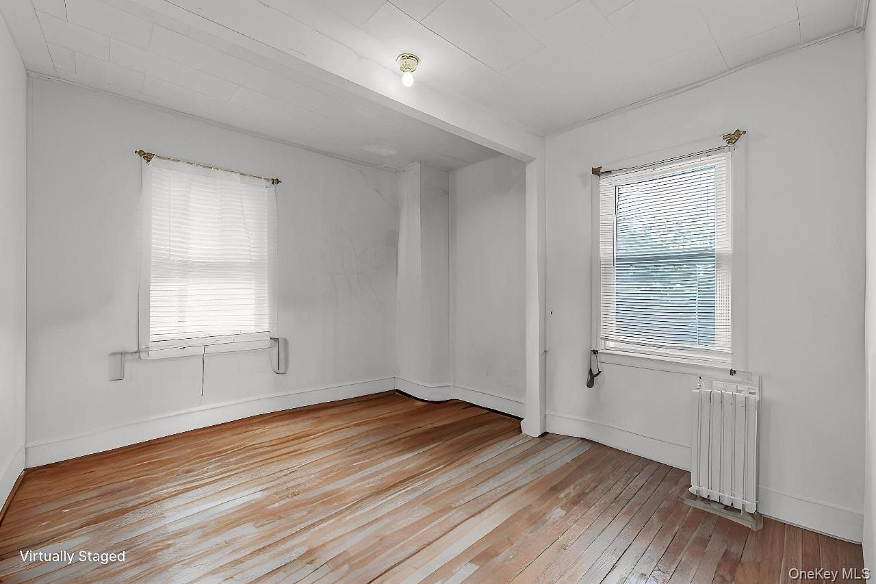 555 N 1st St New Hyde Park, NY 11040  | Single Family