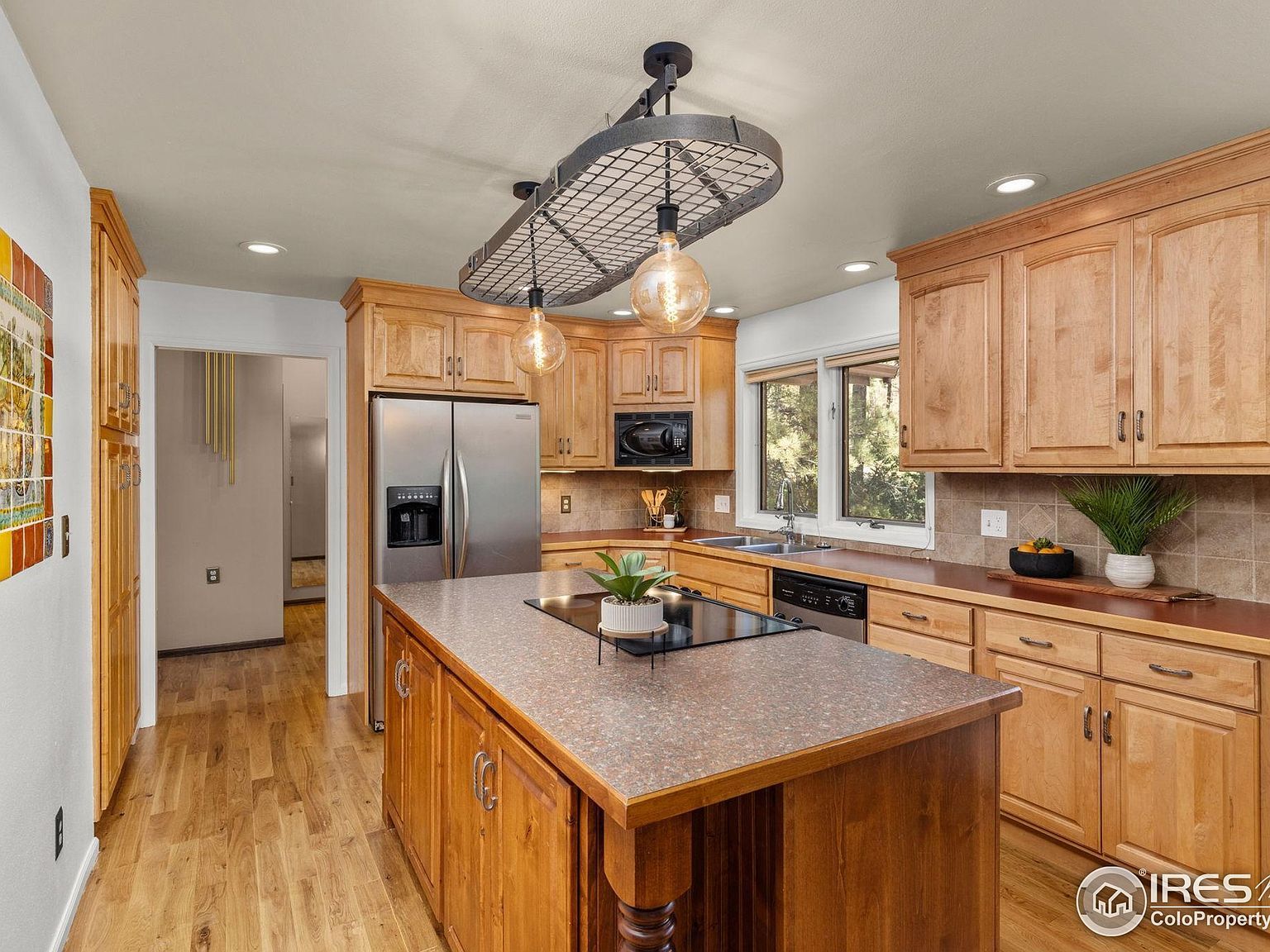 31 Kings Canyon Rd Bellvue, CO 80512  | Single Family