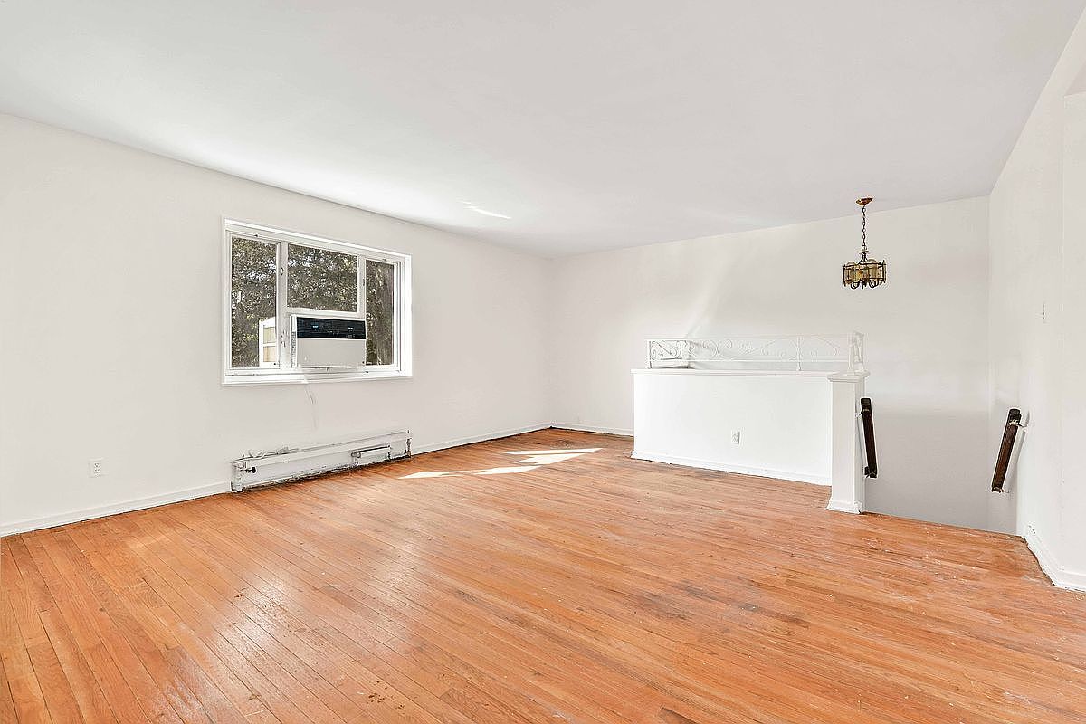 224-01 Hillside Ave #2 Queens Village, NY 11427  | Condominium