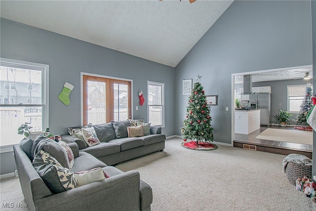 10273 Luman Ln Twinsburg, OH 44087 | Single Family