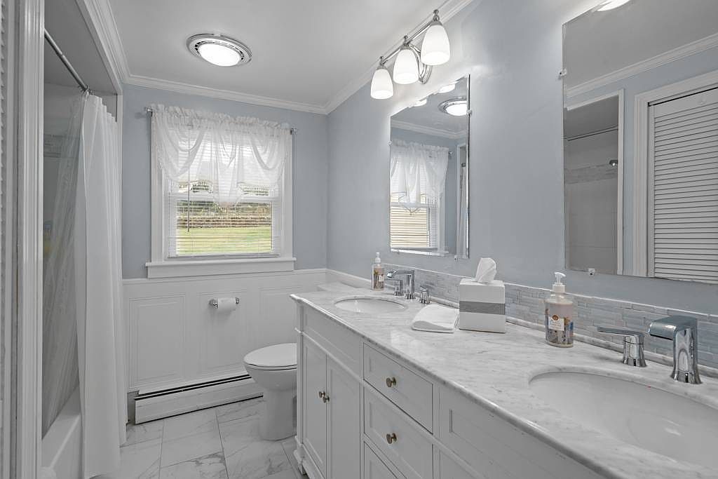 30 Lillian Rd Johnston, RI 02919  | Single Family