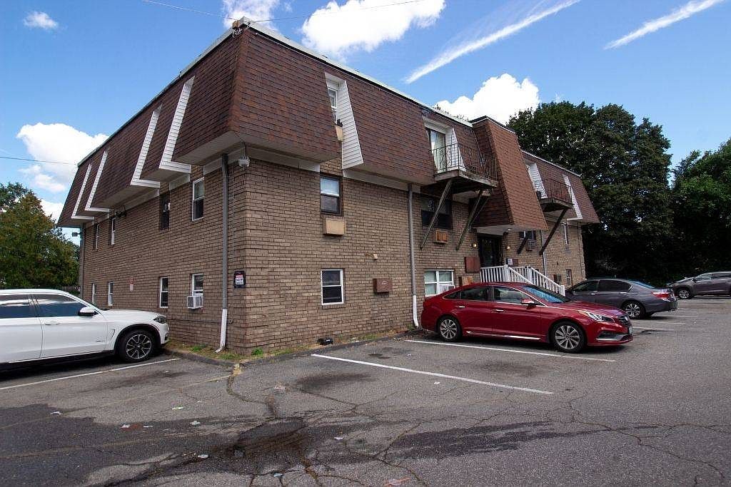 27 Gillen Ave APT 205A North Providence, RI 02904 | Condominium