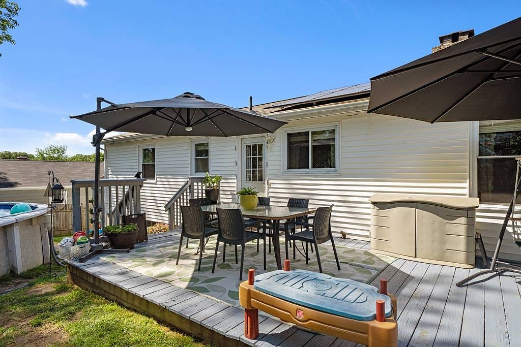 14 Lapre Rd North Smithfield, RI 02896  | Single Family