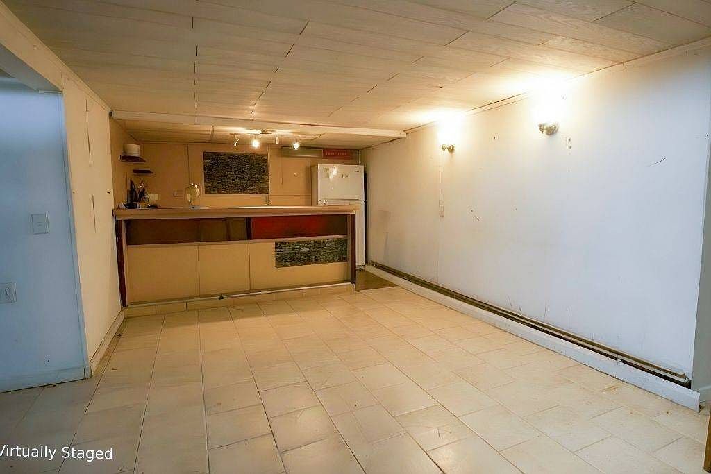 96 Burgoyne Dr Warwick, RI 02889 | Single Family