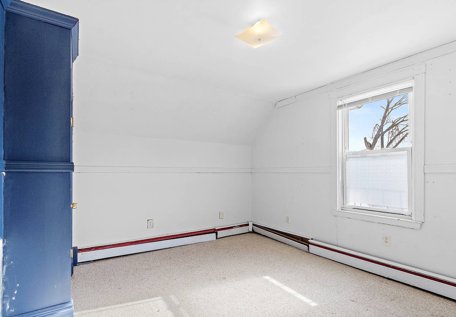 80 Colonial Ave Cranston, RI 02910  | Multi Family