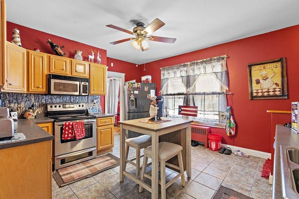 11 Franklin St North Providence, RI 02904  | Single Family