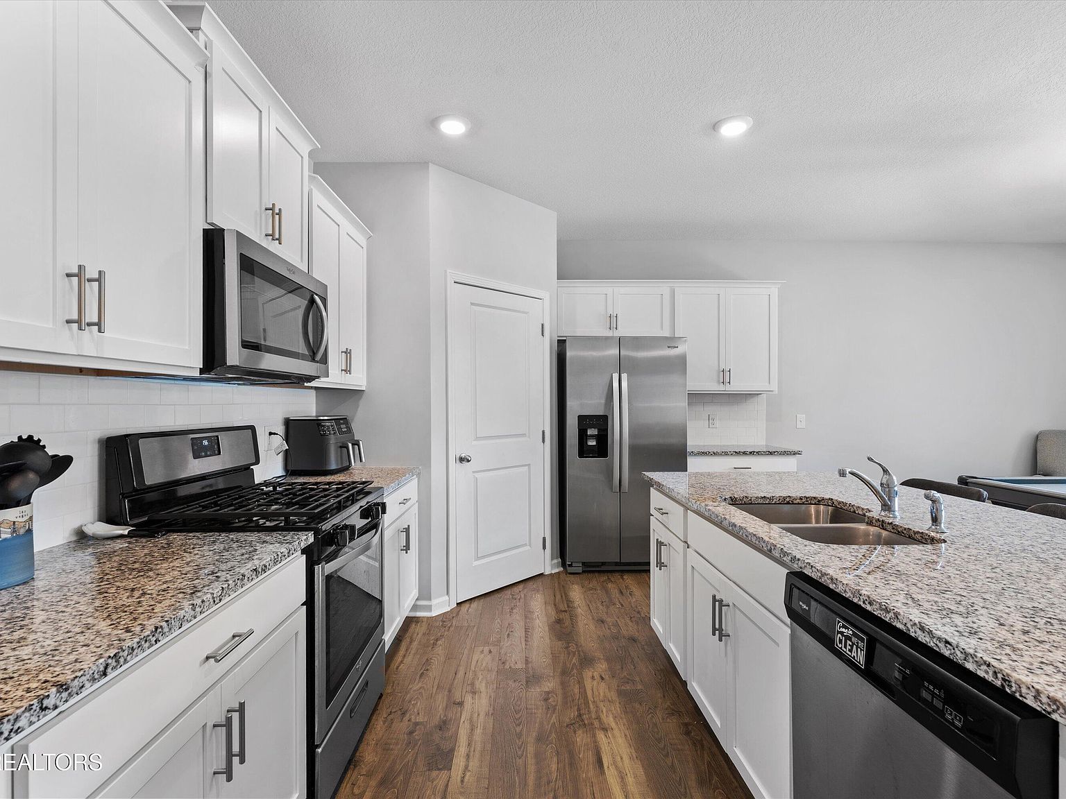 513 Cedar Park Dr Loudon, TN 37774 | Single Family