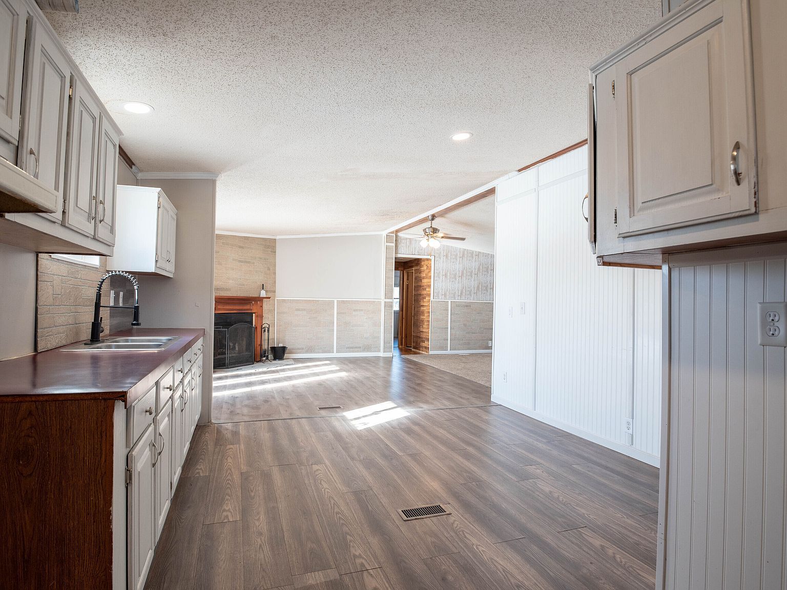 1464 Hawthorne Dr North Vernon, IN 47265  | New build