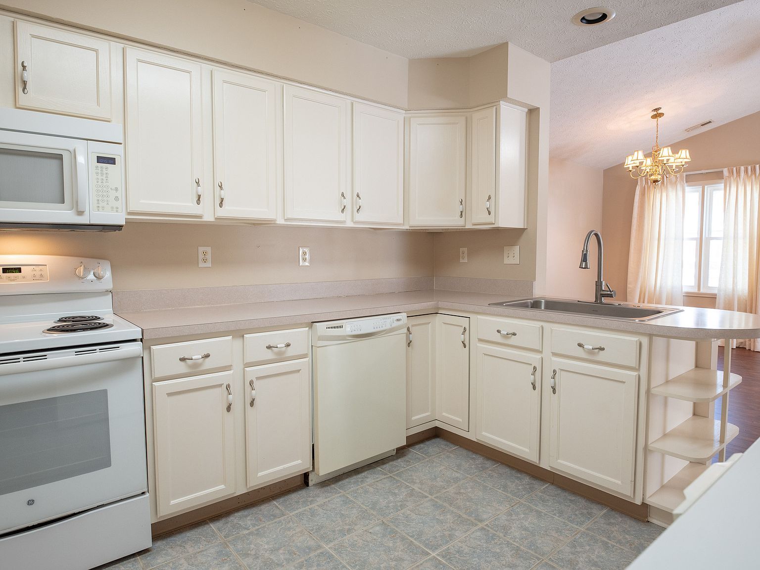 6510 Waybridge Ct Indianapolis, IN 46237  | Single Family