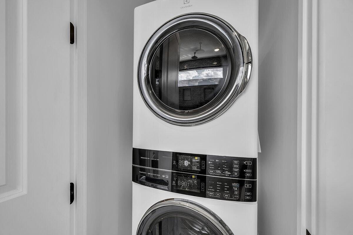 674 W Green Mountain Dr Saint George, UT 84790 | Single Family