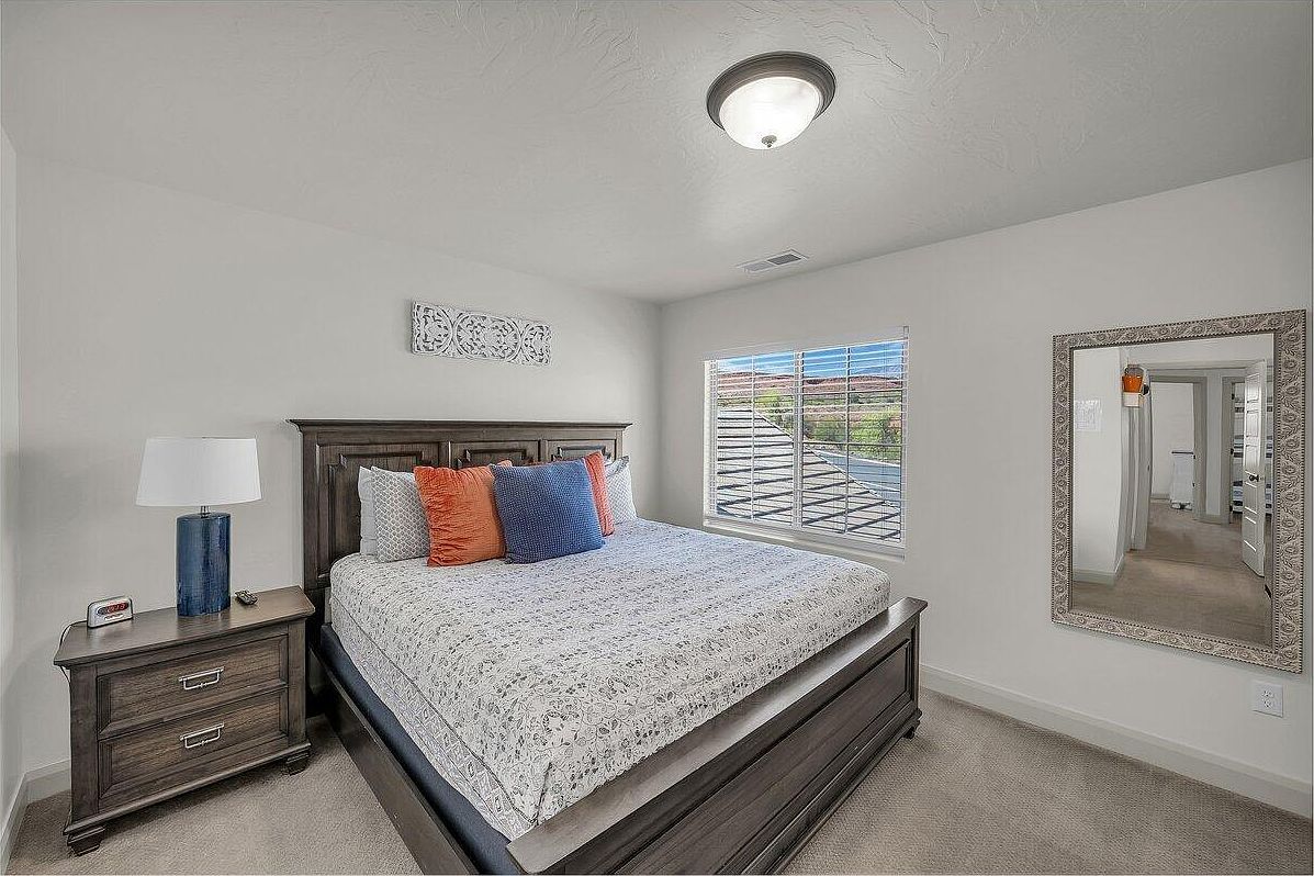 1917 E Respite Ln Washington, UT 84780 | New build