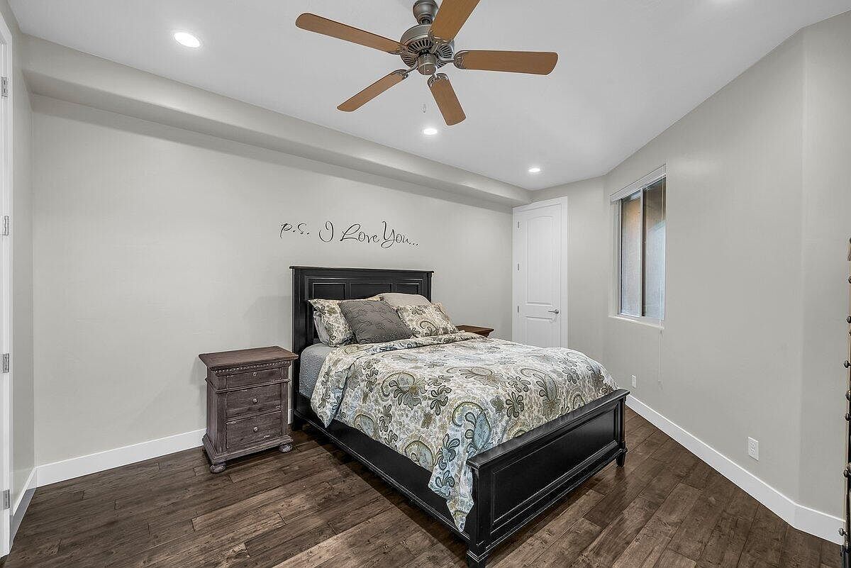 4222 E Torrey Pines Dr Washington, UT 84780  | New build